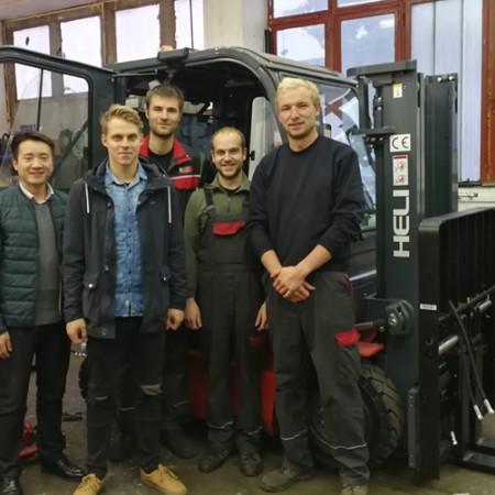 HELI Lithium battery forklift arrives in EUROPE